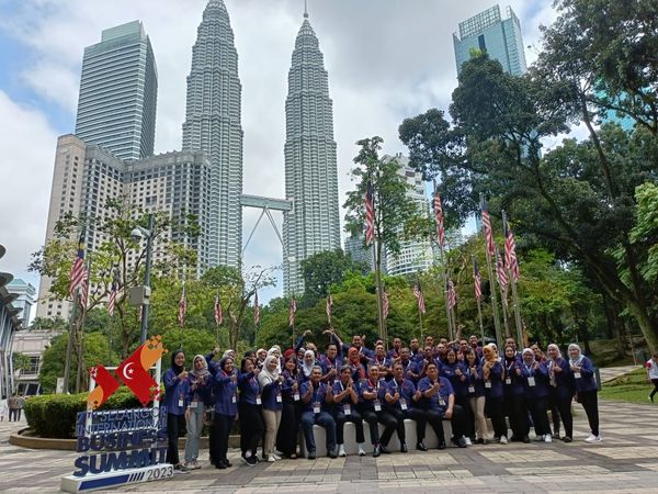 雪国际商峰会参展商赞不绝口 黄思汉:冀来年扩大峰会规模