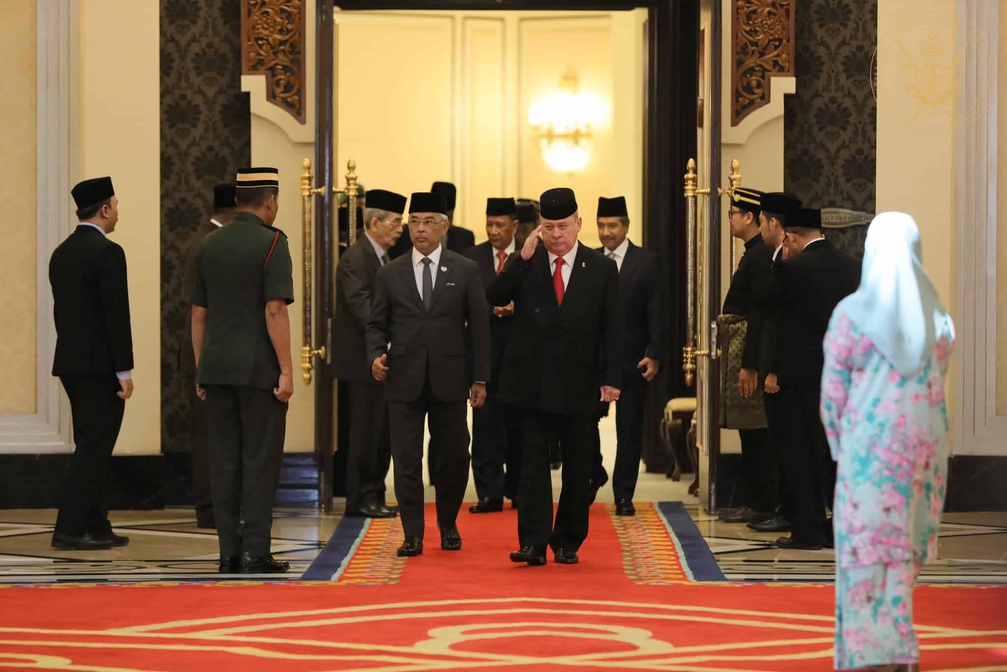 柔苏丹任新国家元首 安华代表下议院祝贺