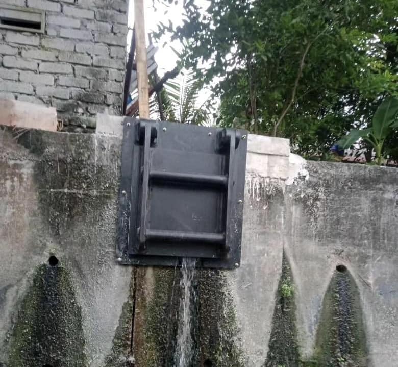 Pasang penghadang besi di Taman Sri Pelabuhan, kurangkan risiko banjir