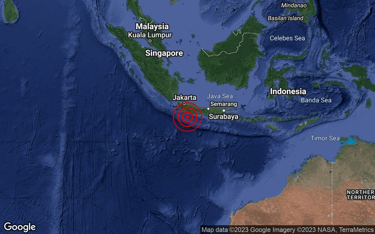 Gempa bumi sederhana landa Jawa, Indonesia