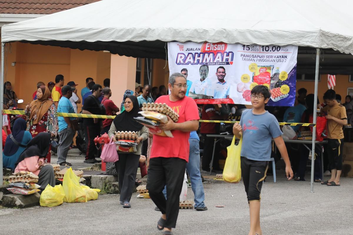 JER DUN Batu Tiga dapat sambutan, hampir 500 penduduk berbelanja