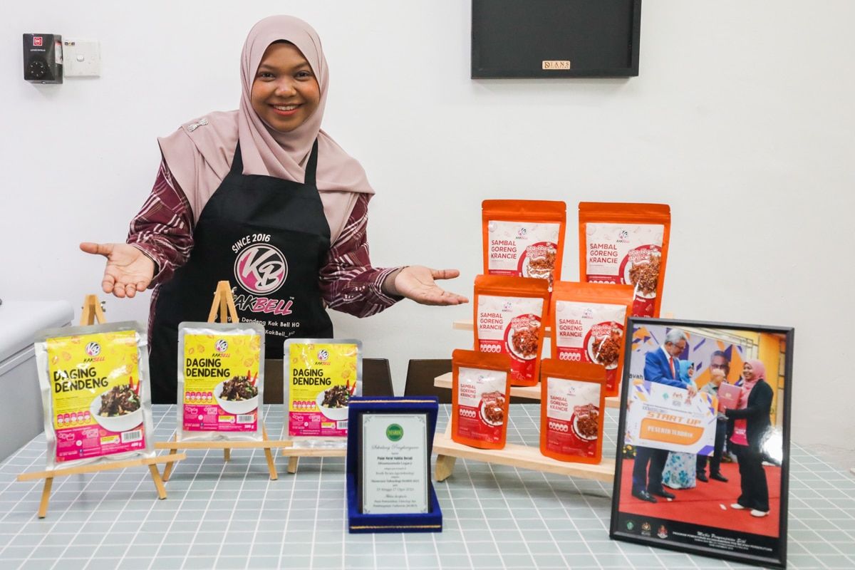 Jatuh lepas tersungkur, jualan daging dendeng lonjak rezeki