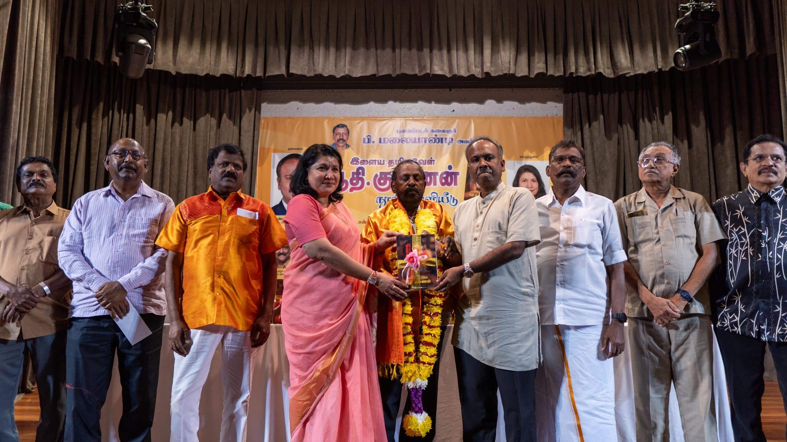 திவேட் கல்வி வாய்ப்பு கிடைக்காத  இந்திய மாணவர்களுக்கு உதவத் தயார்- அமைச்சர் சிவகுமார் அறிவிப்பு