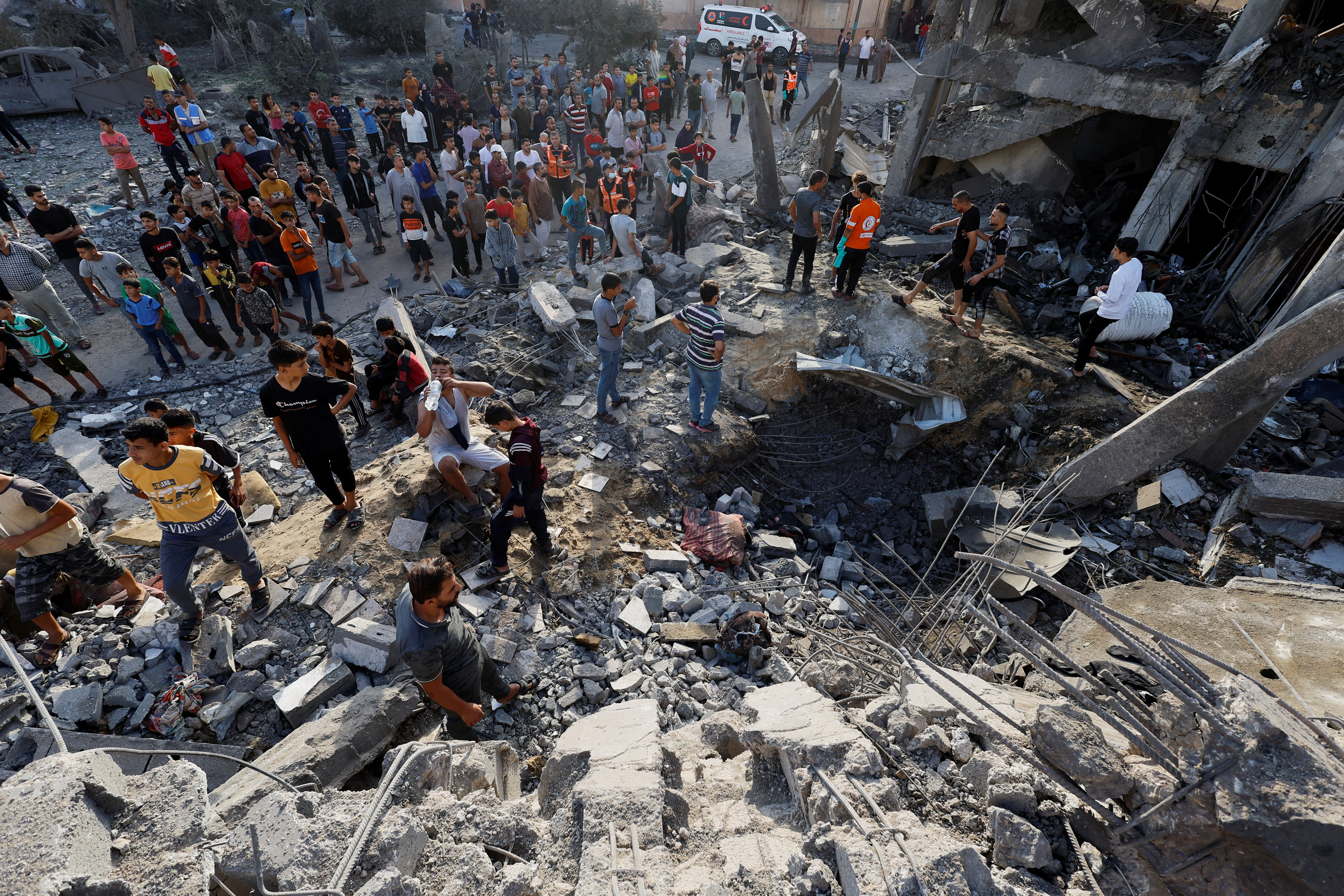 Gaza hospital airstrike a 'massacre', says Doctors Without Borders