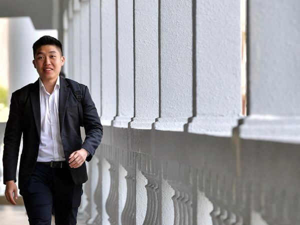 毕业礼举抗议罪成 毕业生被罚5000