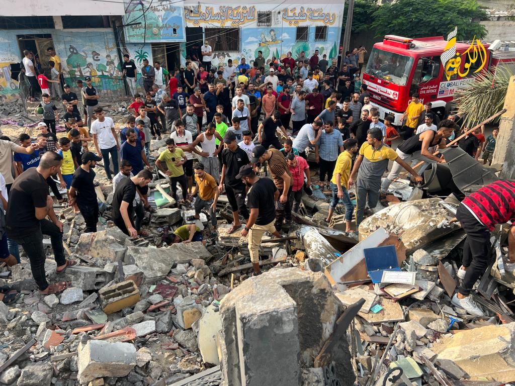 Trak, ambulans sumbangan negeri bantu mangsa perang di Gaza