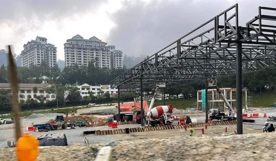 Genting toll plaza construction on private land, no connection to Karak Highway