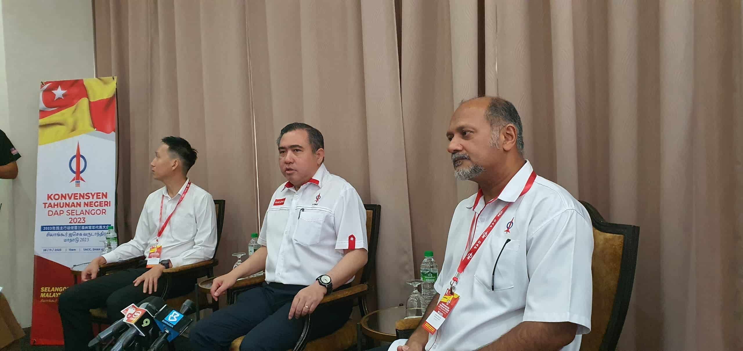 若不与州议员合作就辞职   陆兆福向县市议员.村长下通牒