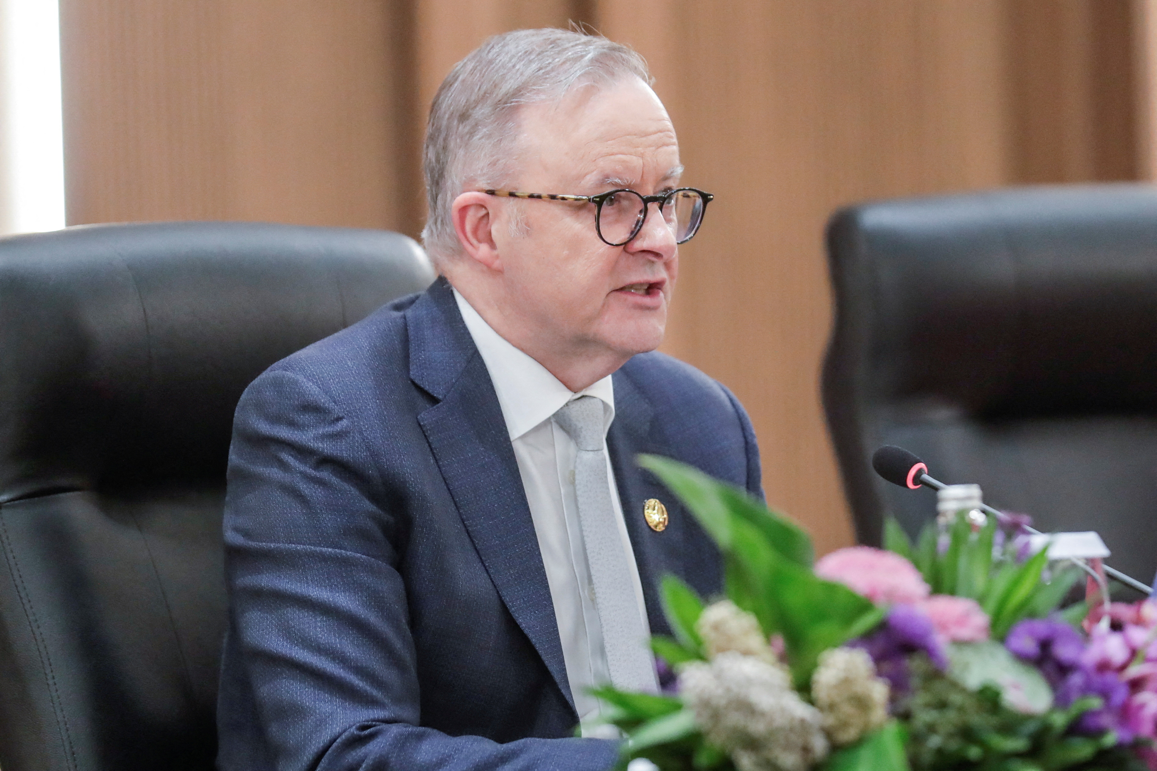 Australian PM seeks dialogue, cooperation in China visit