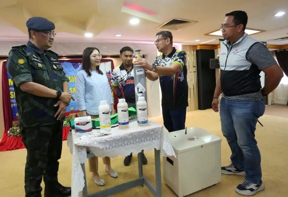 蚊油.捕蚊器皿.喷雾机器  加影市会采3新技术灭蚊