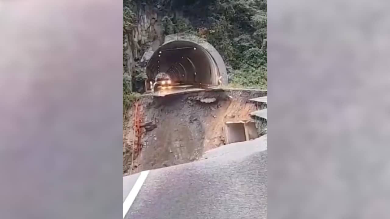 云顶森芭隧道入口处土崩？ 警方：假的！