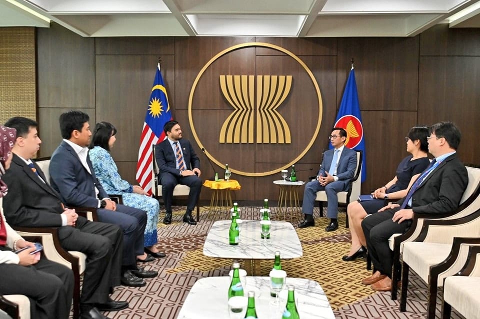 Tengku Amir dialog bersama delegasi belia Asean, kongsi pengalaman tubuh SAY