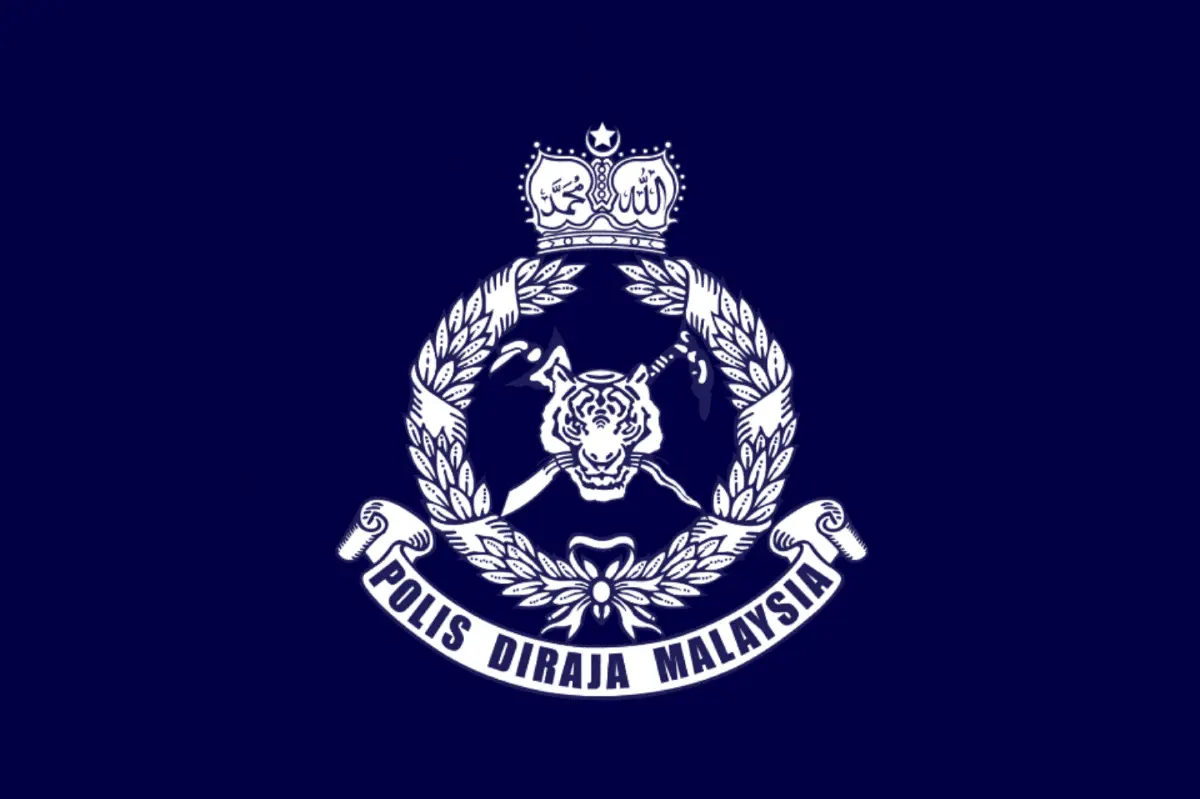 男子涉伪造荣誉勋衔被捕 警方住家起获多份假文件