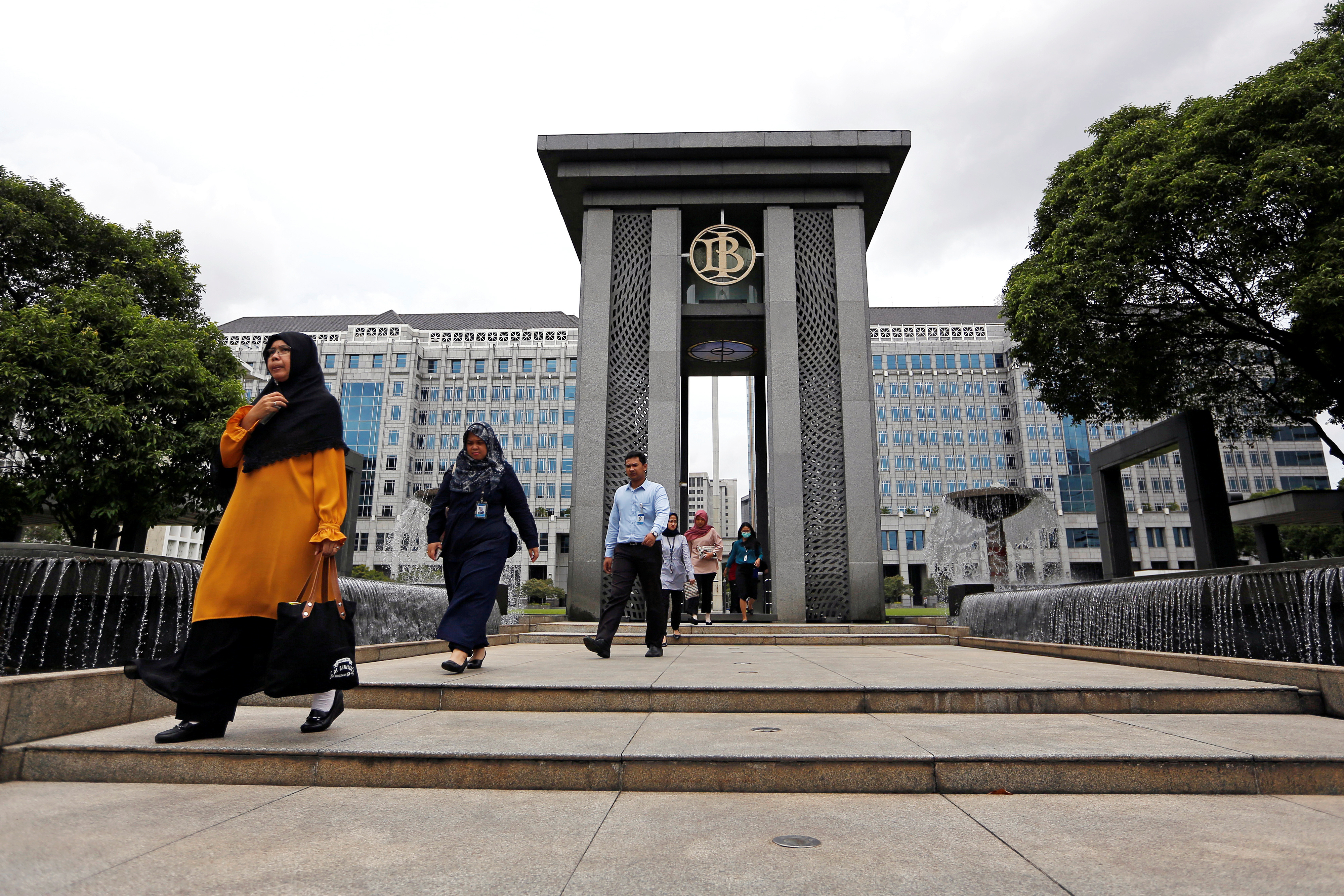Indonesia posts smaller Q3 current account deficit as export demand picks up