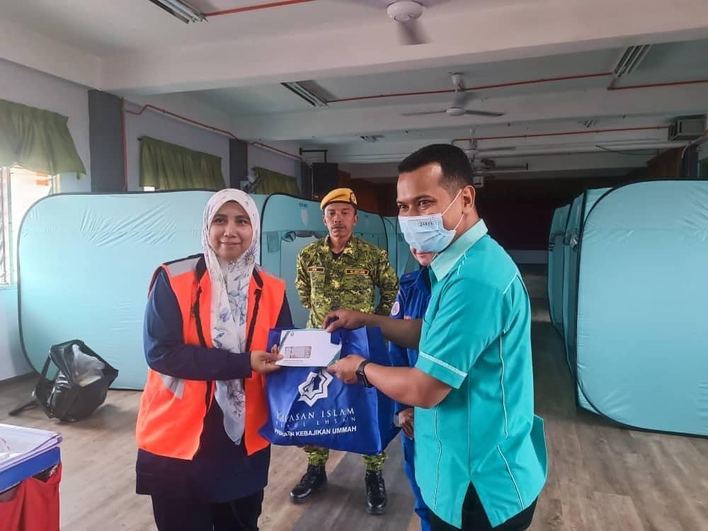 Yide serah bantuan tunai, kelengkapan harian kepada mangsa banjir