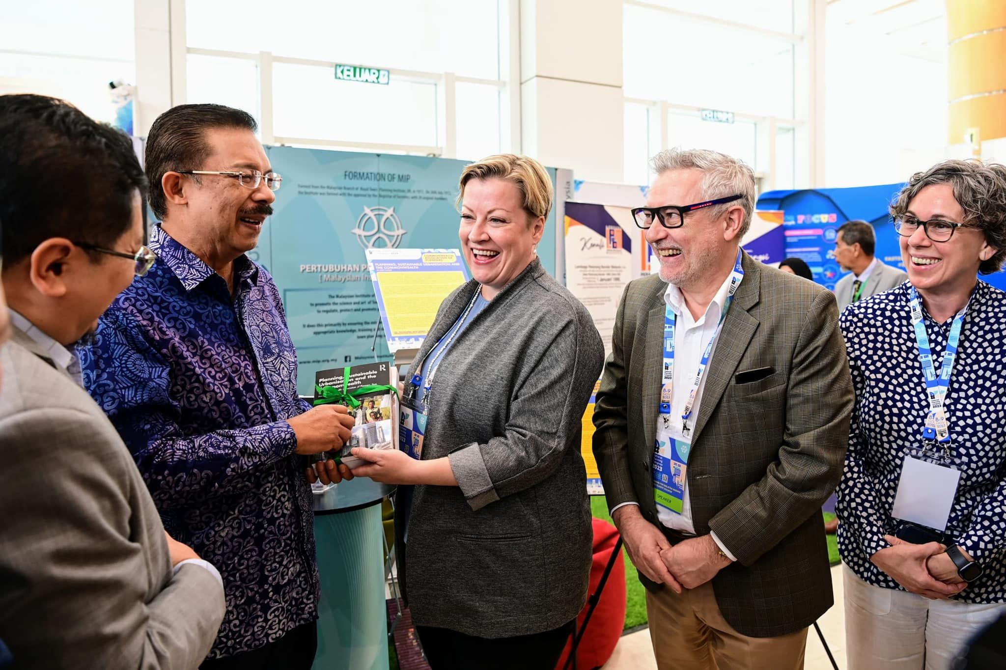 新指示节约开销避免活动备餐  末祖基：大部分部门机构遵守