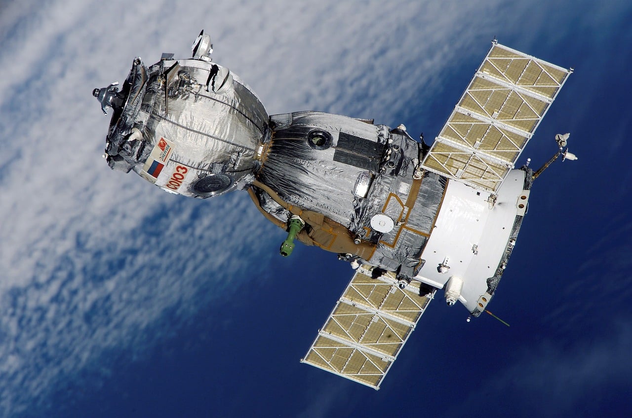 Telcos to provide internet via satellite directly to devices by 2025 —Minister