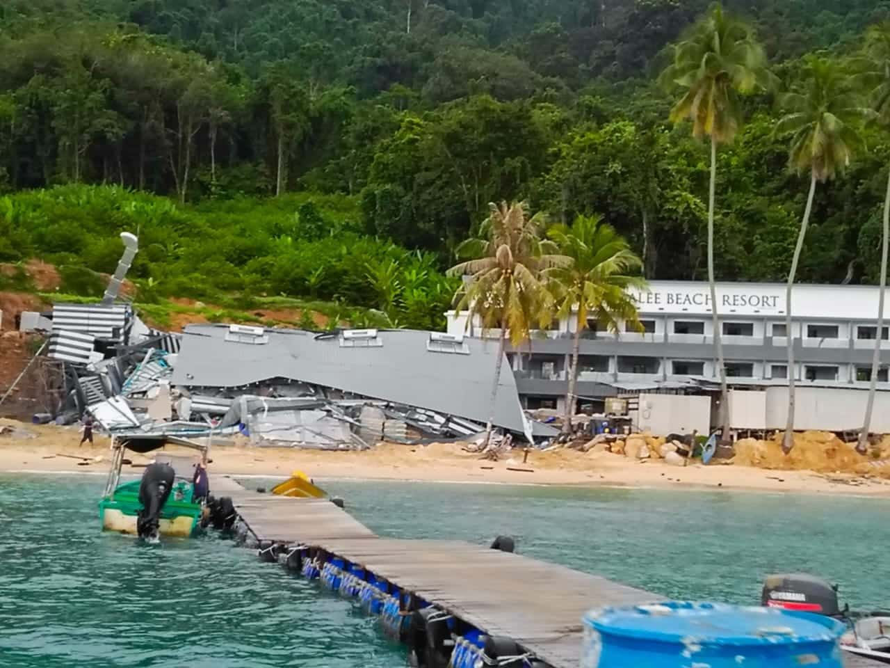 停泊岛兴建中建筑物倒塌 4缅甸工人被埋在废墟