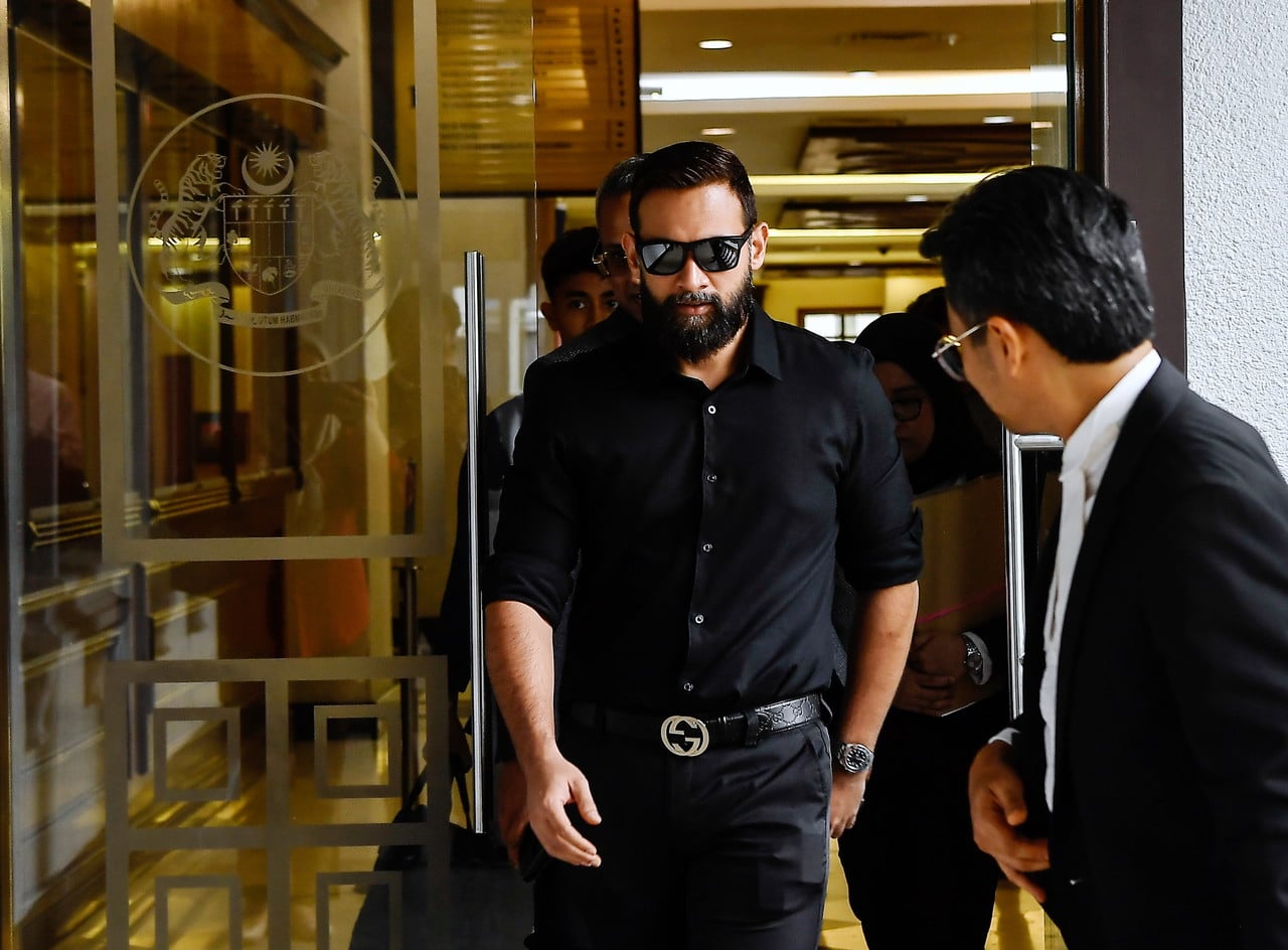 Sharnaaz Ahmad acquitted of hurting security guard