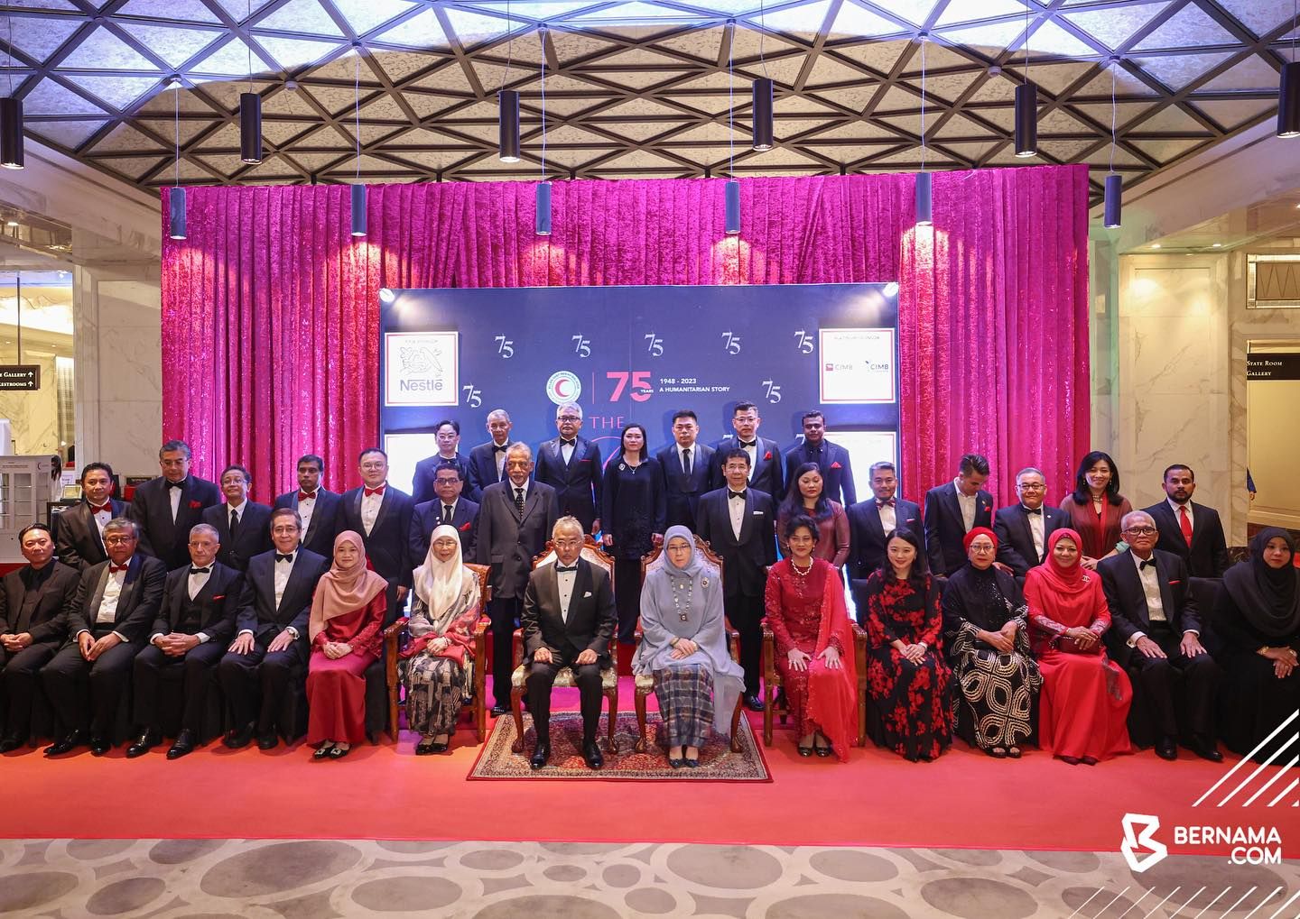 红新月会75周年志庆   元首伉俪表扬增强互助博爱精神