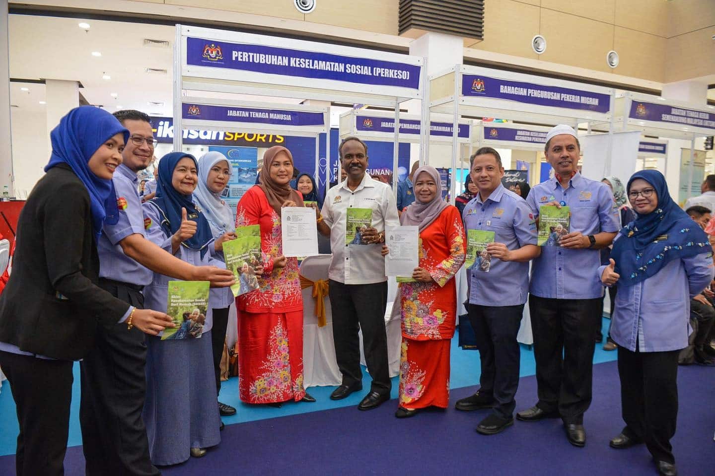 இல்லத்தரசிகளுக்கான சொக்சோ திட்டத்தில் விரைந்து பதிவு செய்யுங்கள்! அமைச்சர் சிவகுமார் வேண்டுகோள்