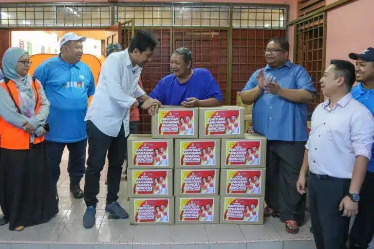 水灾区居民受促提高警觉 听从有关当局指示撤离家园