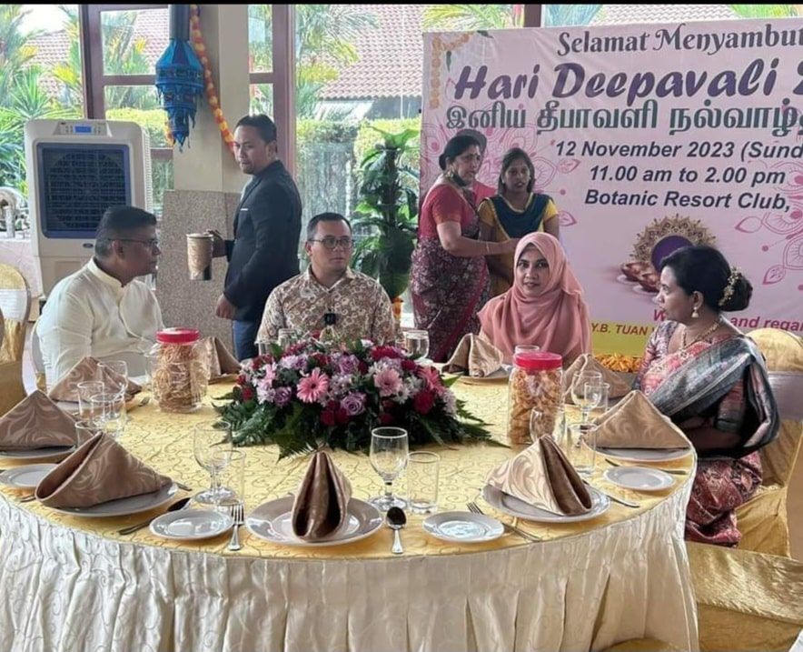 கிள்ளான் நாடாளுமன்ற உறுப்பினர் கணபதிராவின் தீபாவளி உபசரிப்பு- மந்திரி புசார் சிறப்பு வருகை