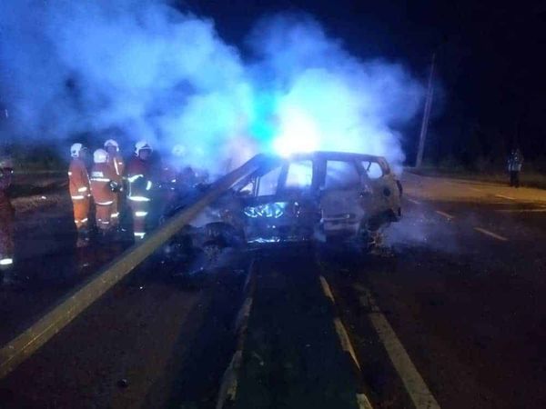 Bayi tujuh bulan rentung, kereta dinaiki bersama ibu bapa terbakar kemalangan