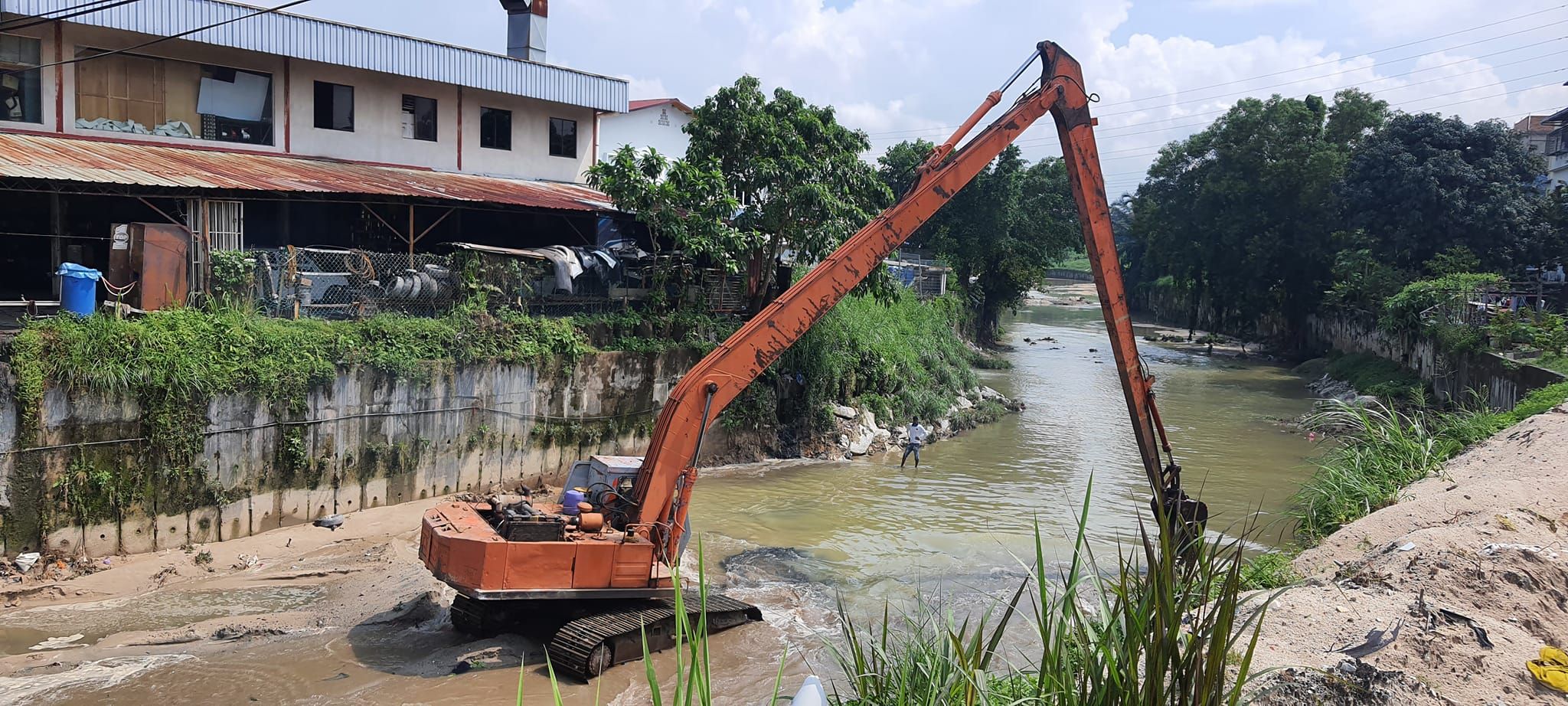 水利灌溉局拨2000万  万达镇数区展开防洪工程