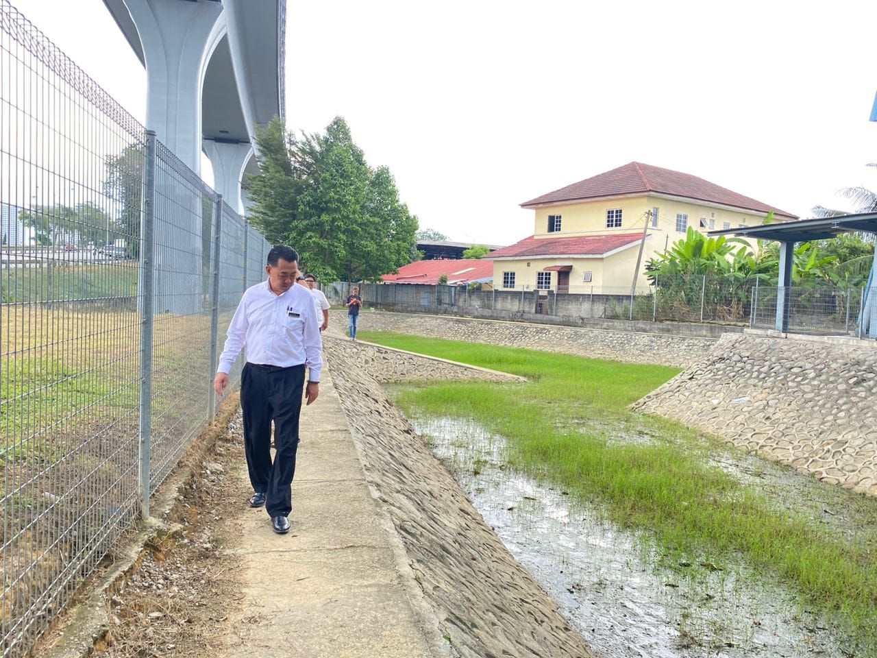 张睷洋：设特委会根治加影水患