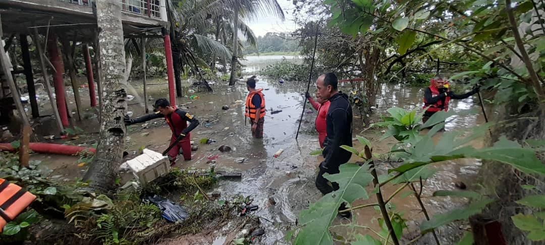 Bayi lelaki 18 bulan korban pertama banjir di Kelantan
