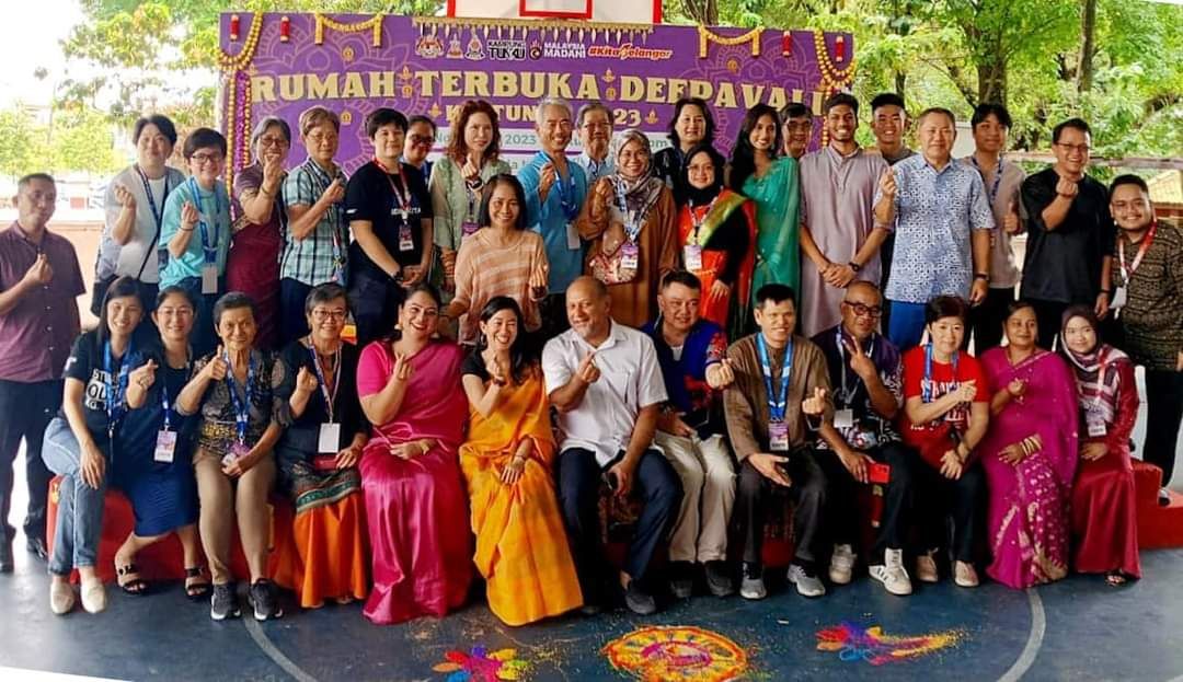 கம்போங் துங்கு சட்டமன்றத் தொகுதியின் தீபாவளி பொது உபசரிப்பு