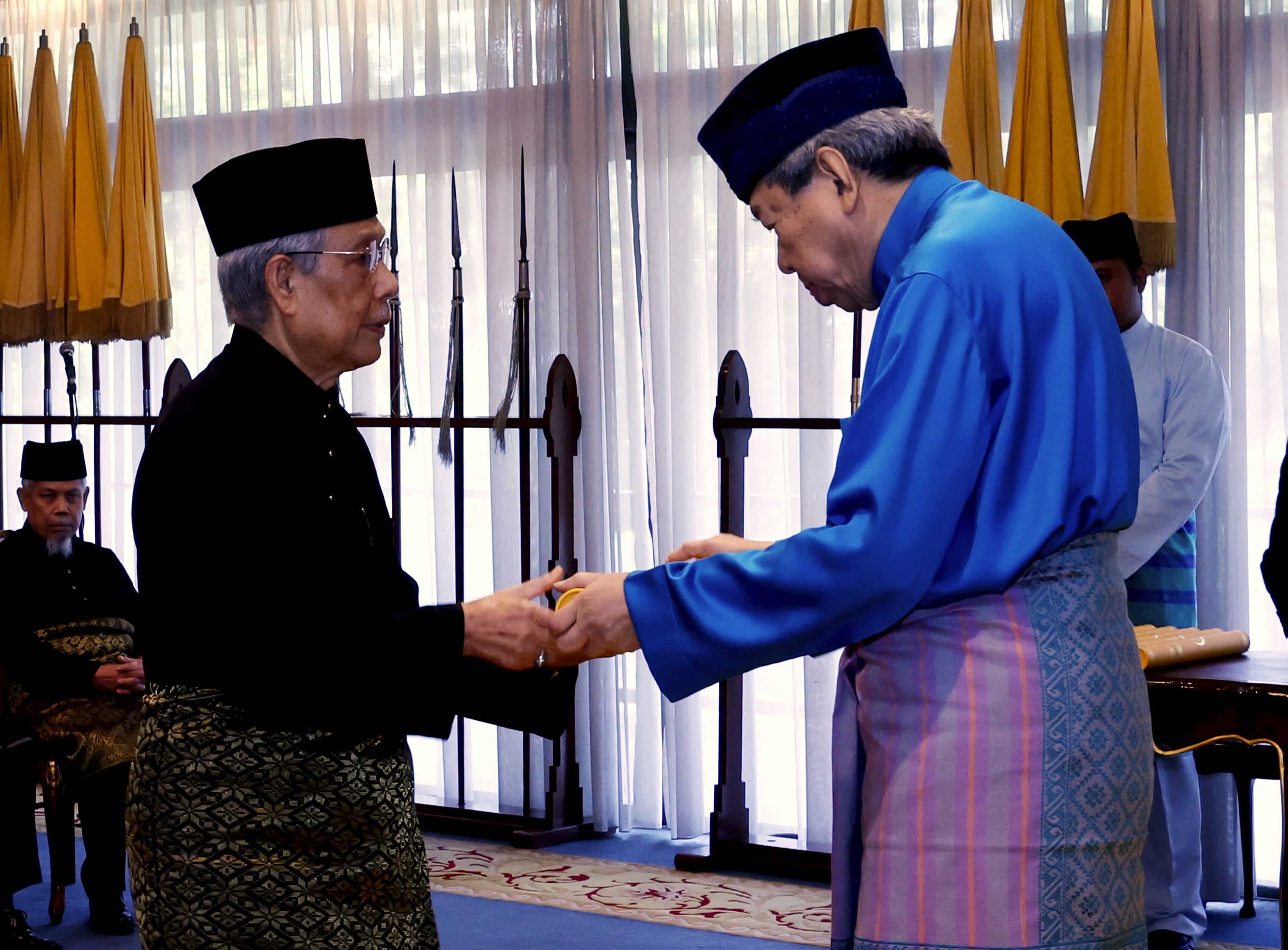 Sultan Selangor berkenan kekalkan Tan Sri Abdul Aziz sebagai pengerusi Mais