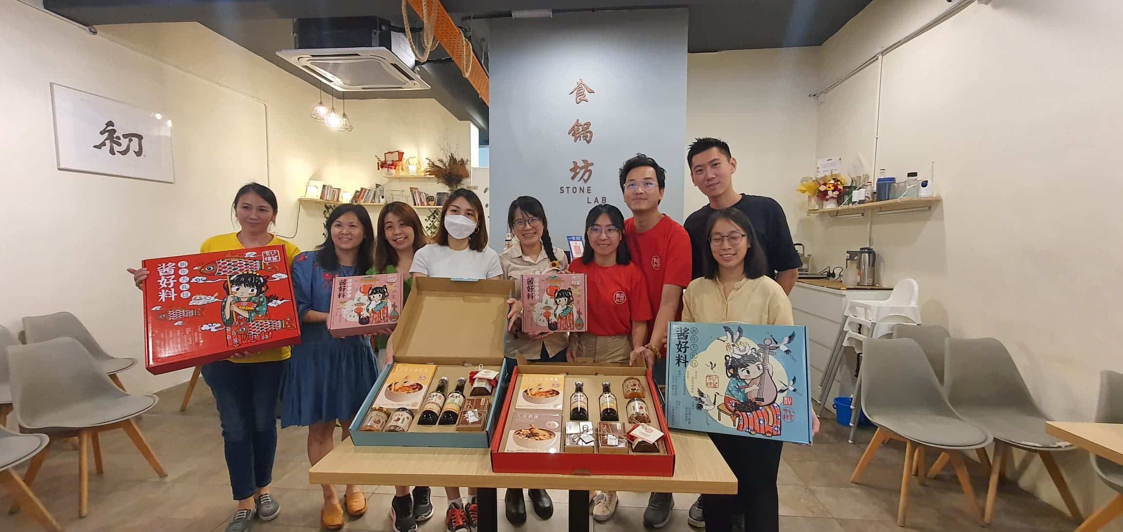 王诗棋携手沙登新村5厂家 推出好品过年礼包回馈华小