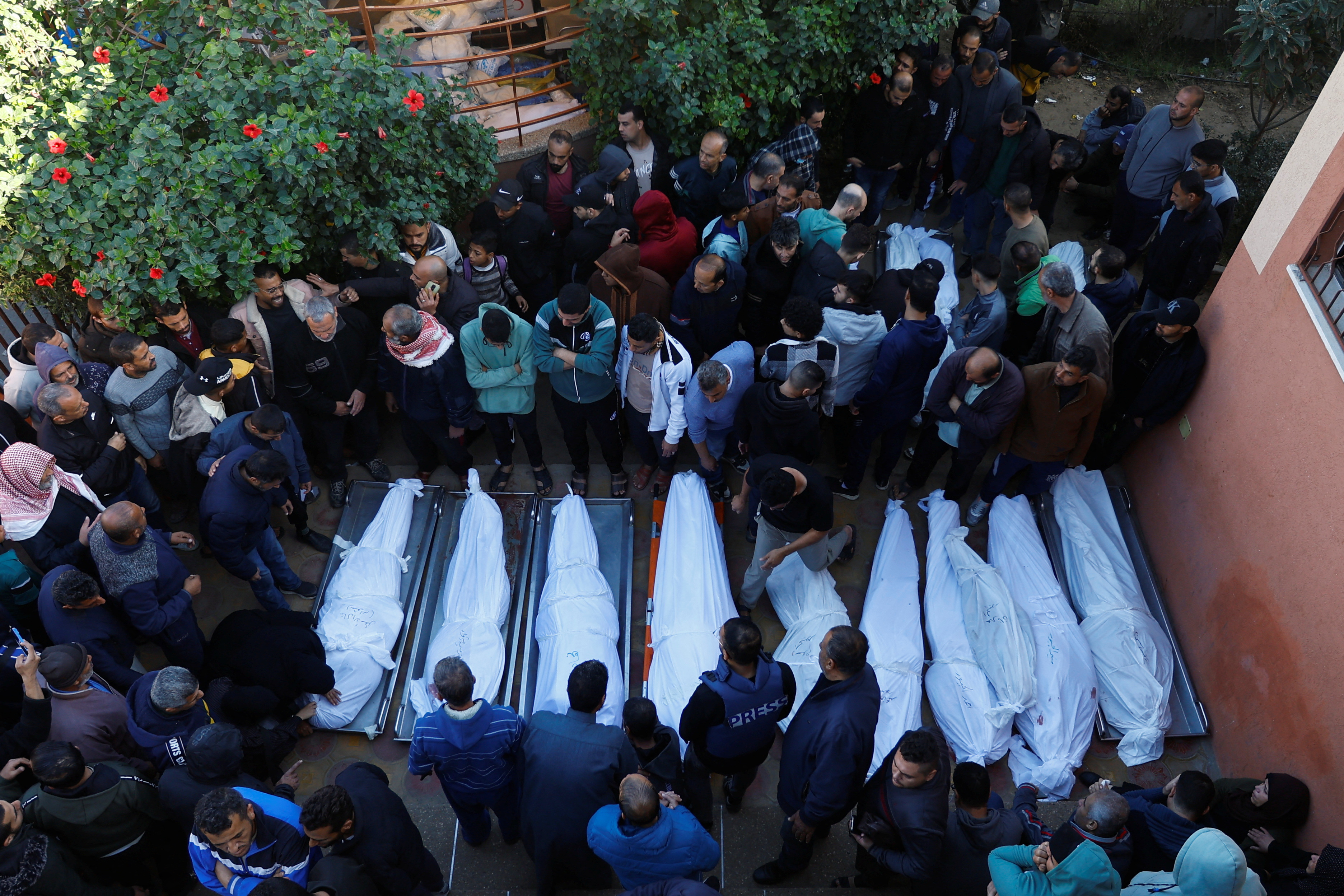 Intensified attacks across Gaza as US vetoes ceasefire