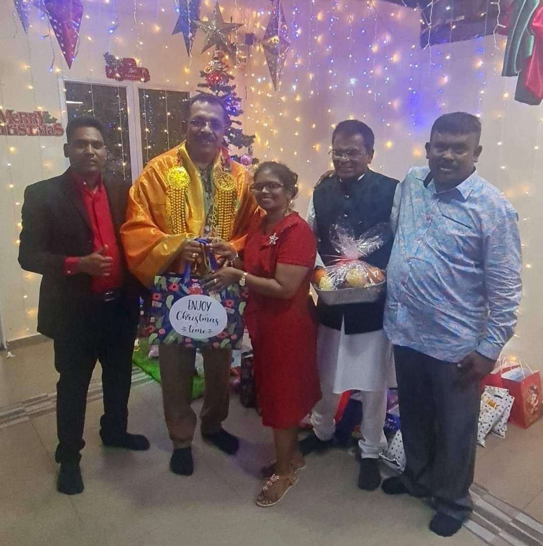 தாமான் செந்தோசா கிறிஸ்துமஸ்  உபசரிப்பு