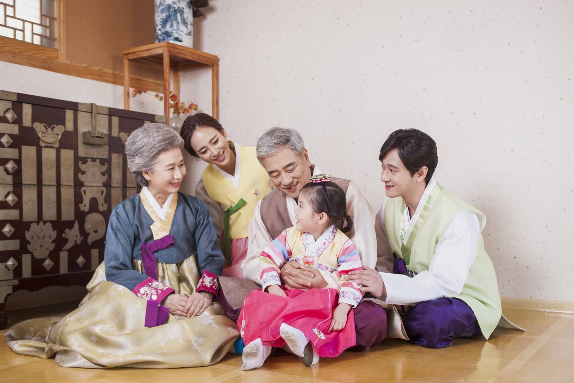 朝国明年试验性推出 打工度假或工作签证