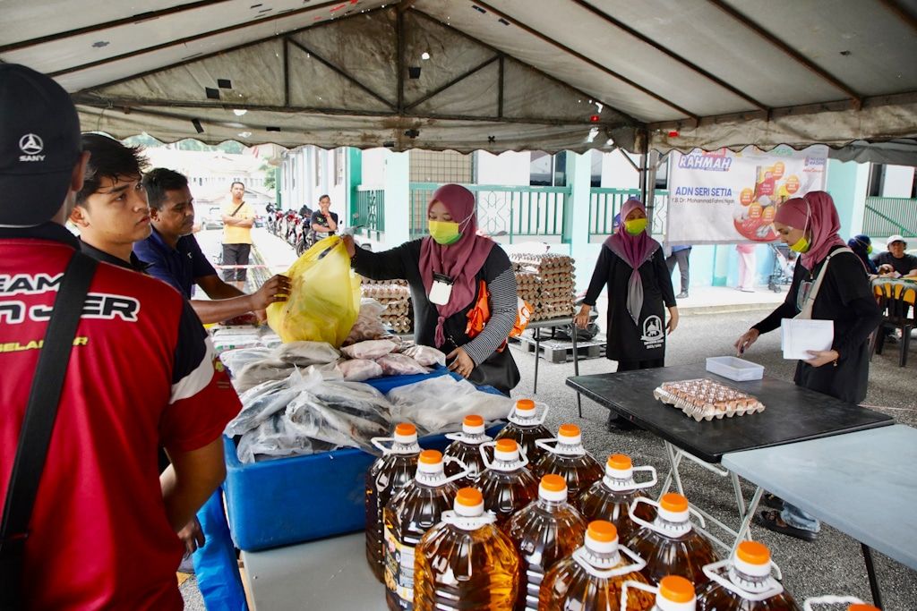Belanja RM60 beli pelbagai barang, penduduk harap JER diterus tahun depan