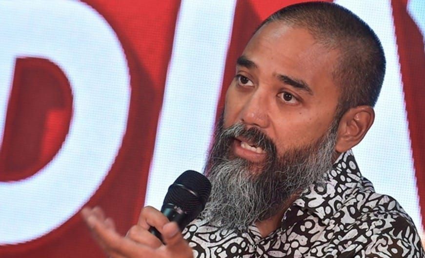 亚航委任利亚德为顾员委员会成员