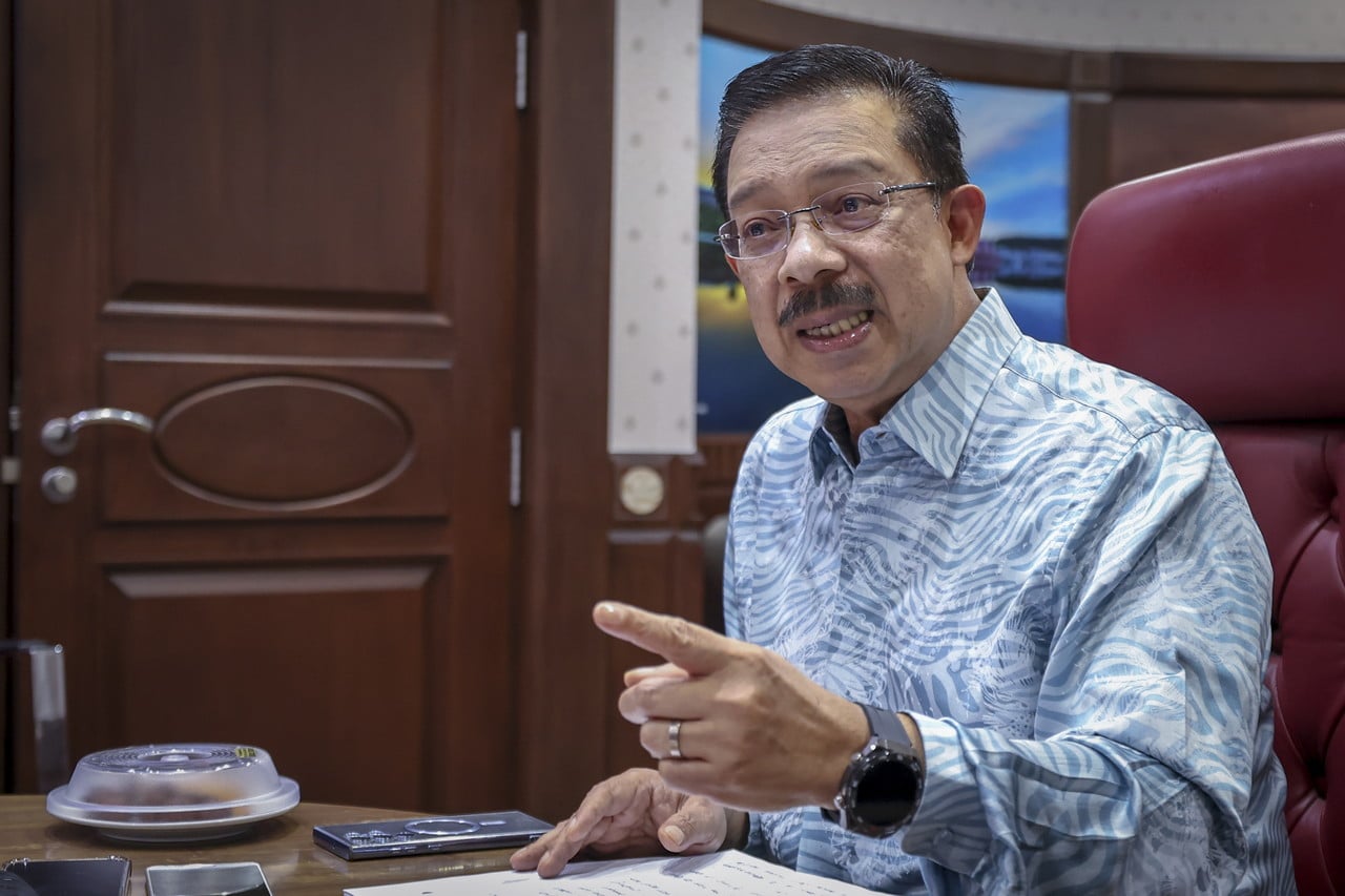 Public service salary review in final stages — Mohd Zuki