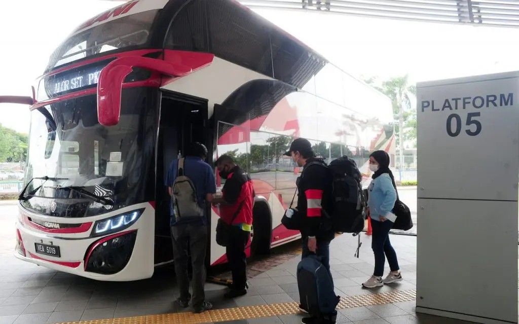 அந்நிய நாட்டினரை ஏற்றும் பொது போக்குவரத்து வாகன ஓட்டுநர்கள் மீது நடவடிக்கையா? குடிநுழைவுத் துறை மறுப்பு