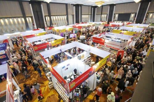 雪州国际书展派10万令吉书卷 予5000清寒学生大学生