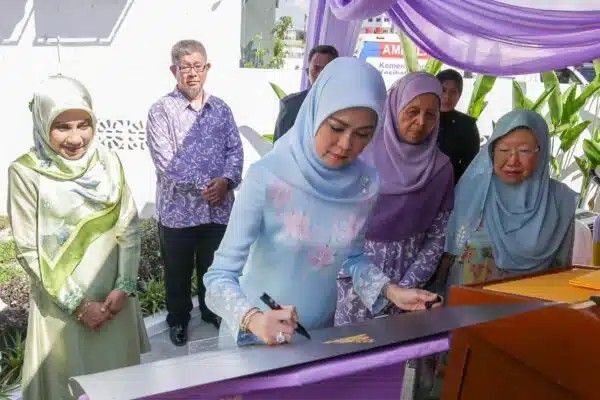 雪苏丹后为KanWork癌友之家开幕 推介康复餐饮管理书