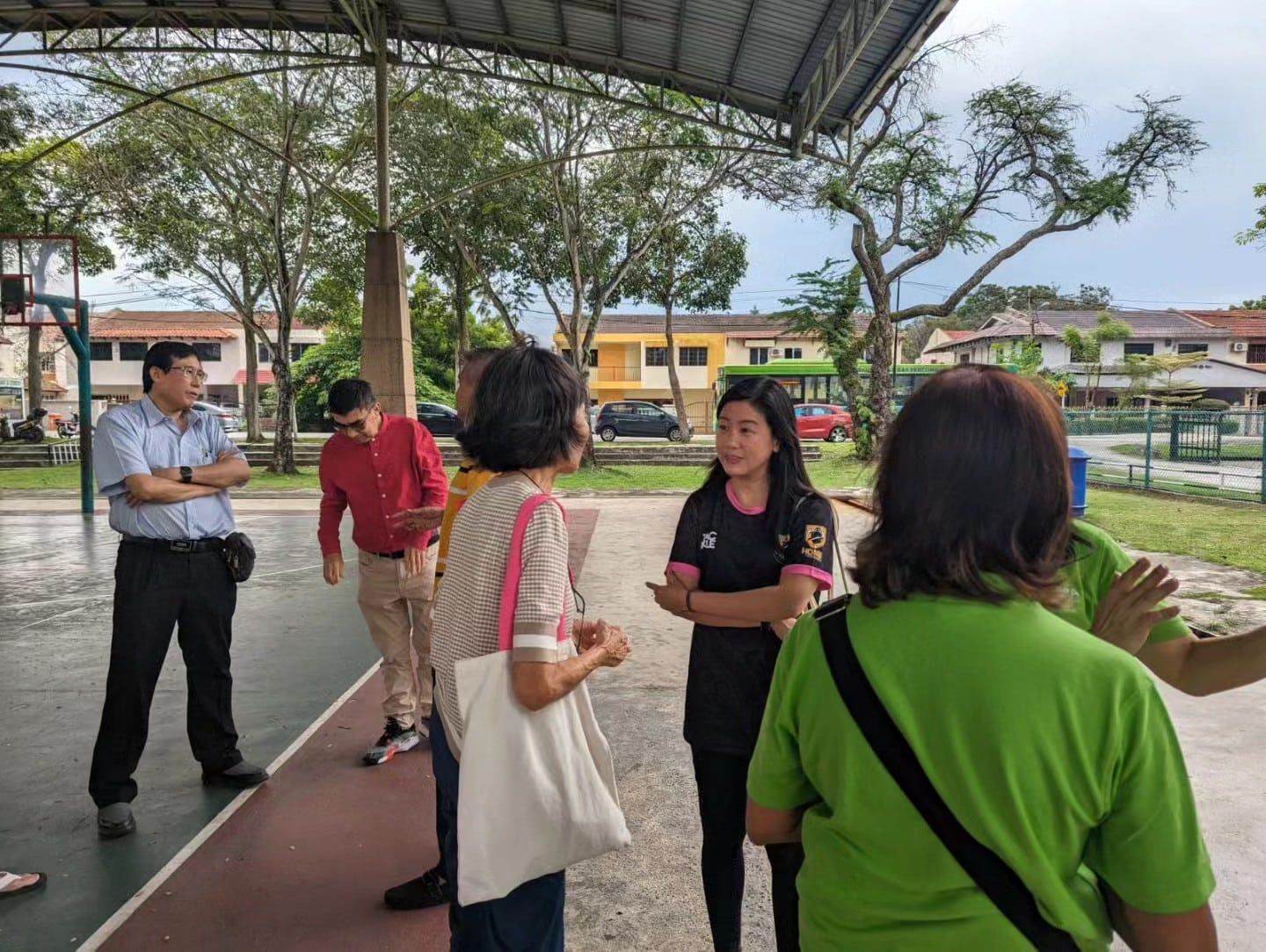 林怡威服务中心来年目标   助低收入群登记雪福利计划