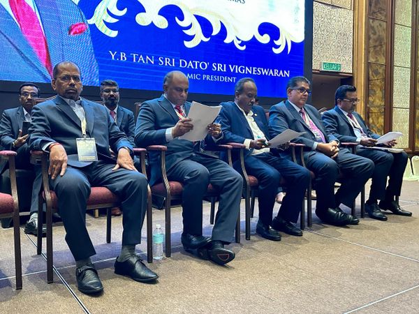 இந்திய உணவக உரிமையாளர்களுக்கு பயிற்சிகள் வழங்க பரிசீலனை! அமைச்சர் சிவகுமார் அறிவிப்பு