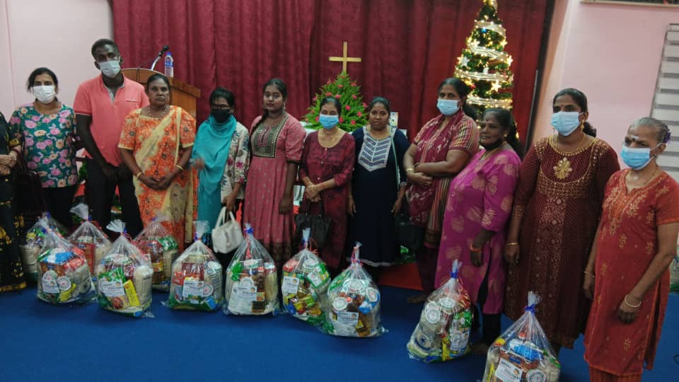 சுங்கை பூலோ தமிழ் மெத்தடிஸ்ட் திருச்சபையின்  சிறப்பு கிறிஸ்துமஸ்   அன்பளிப்பு