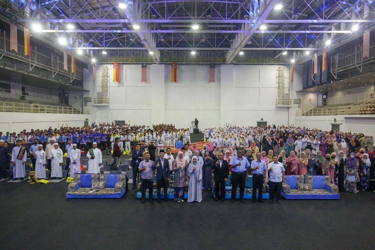 Lebih 1,000 calon SPM, STPM munajat, persiapan rohani hadapi peperiksaan