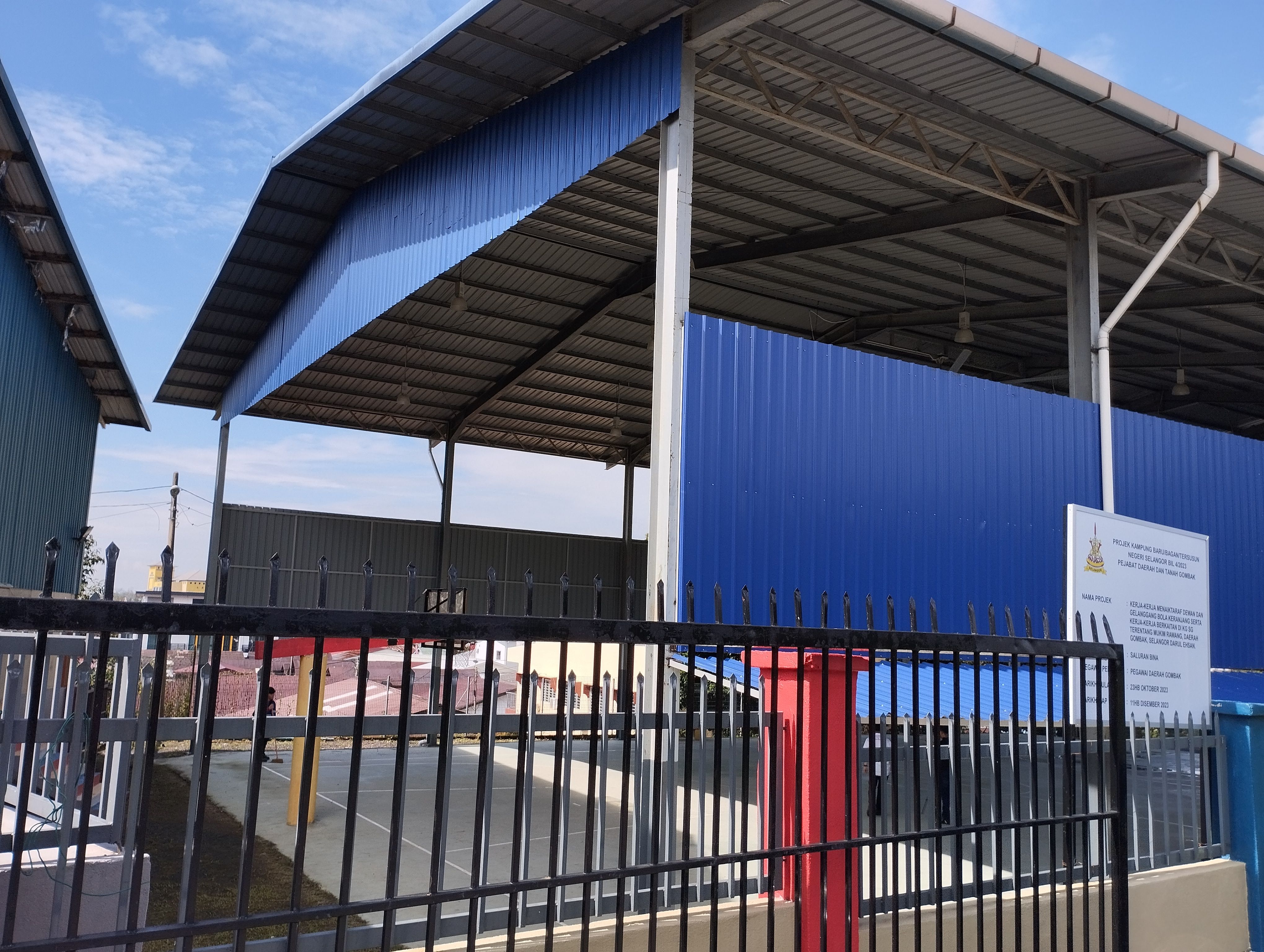 万挠新村礼堂获拨逾15万 重新粉刷提升基设.方便居民使用