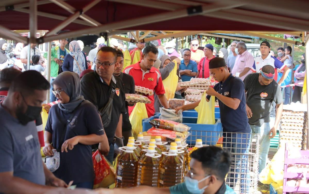 Jualan murah barangan dapur di tiga lokasi esok