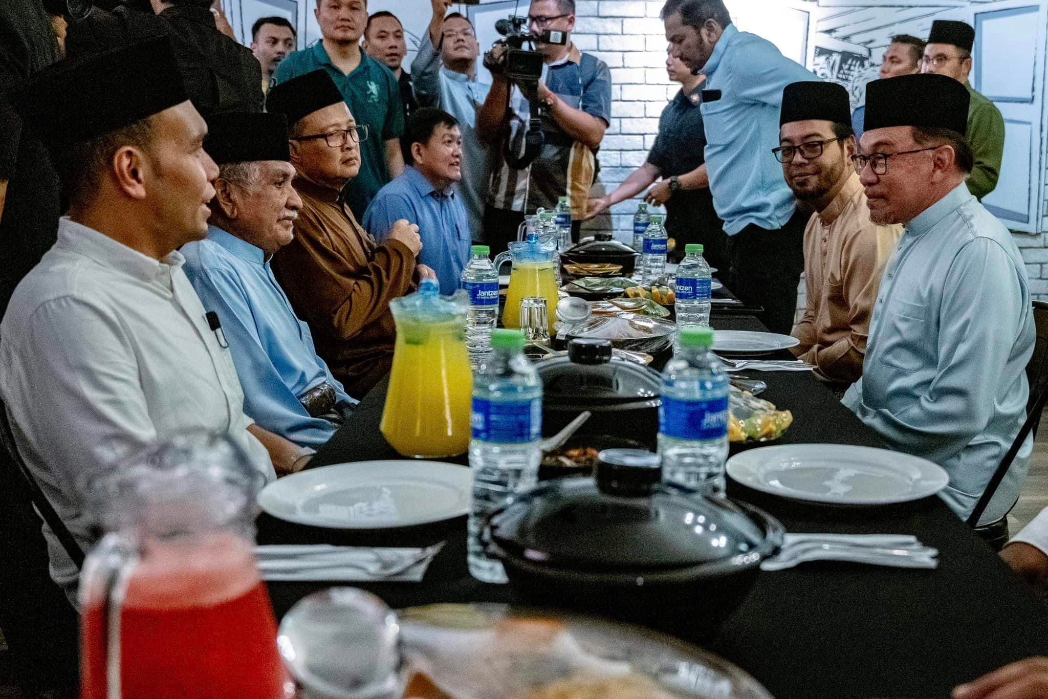 安华冀提升与日本经济投资合作